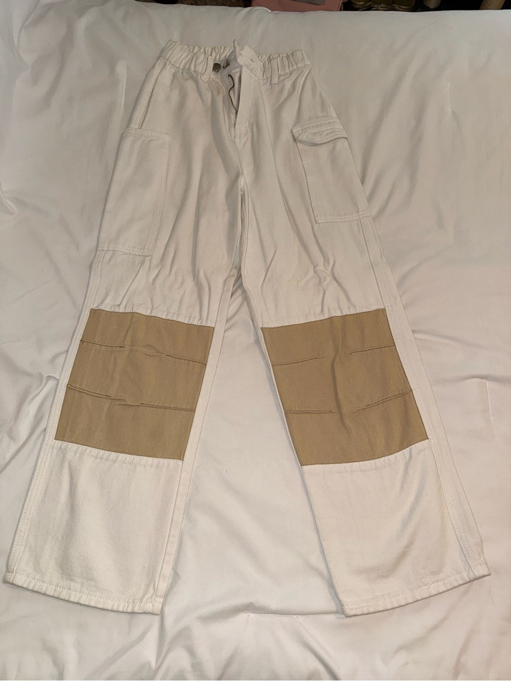 Thrifted High-Waistef White Cargo Pants with Tan Knee Panels *Small Stain Noted*